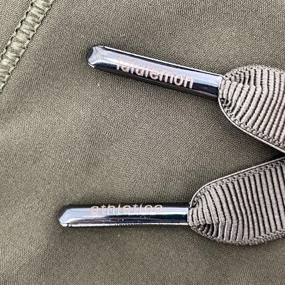 Lululemon Hotty Hot Shorts Long 4" Dark Olive Army Green Running Athletic Size 6 - Picture 5 of 12